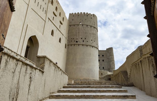 التـاريــخ والتــراث.. من مُقَوِّمـات ثقافتنـا الخالـدة