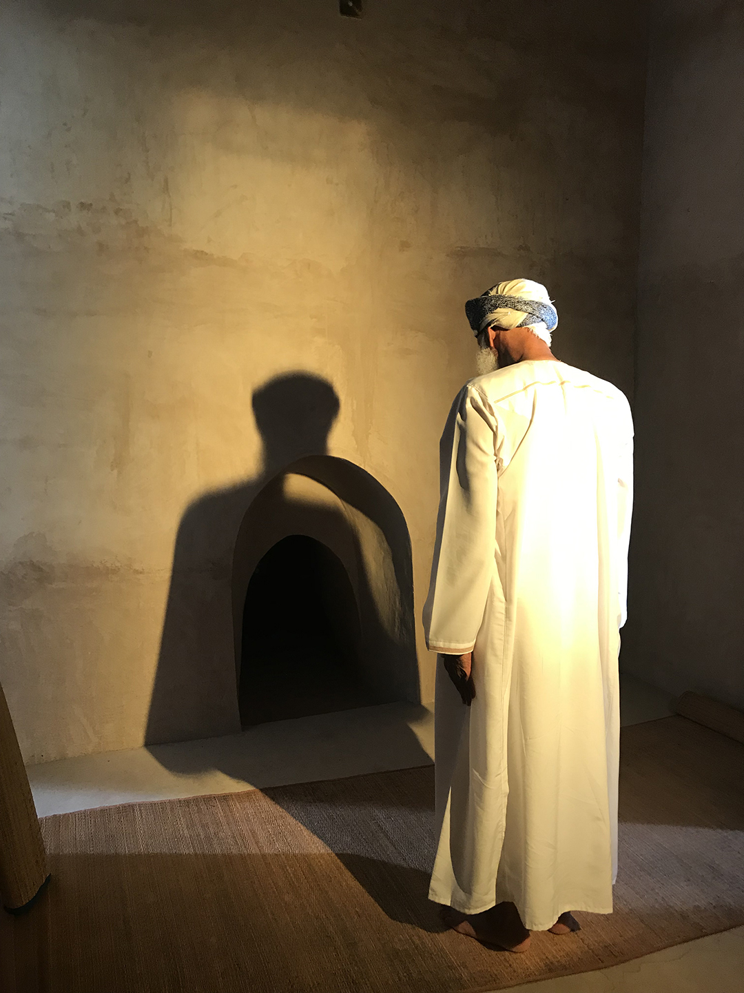 مِشـكــــاة النّـورِ وَالنَّـار